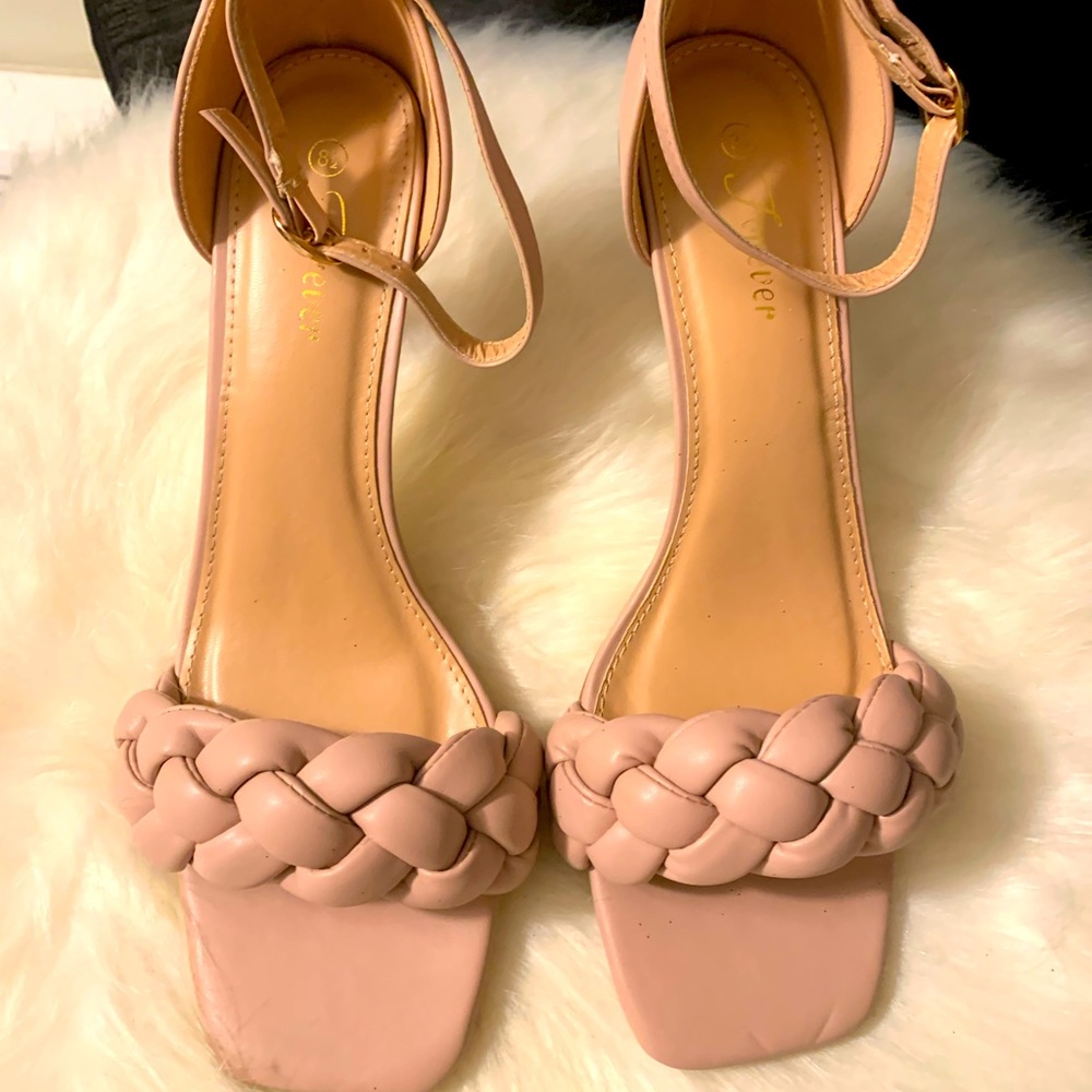 Blush/tan open toe sandals size 8 1/2 by forever.